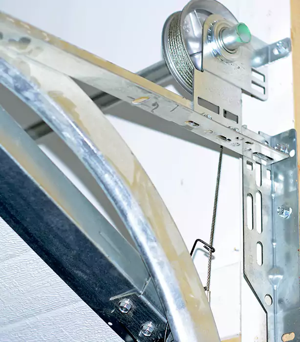 Roll Up Garage Door Cable Repair in Wilton Manors, FL