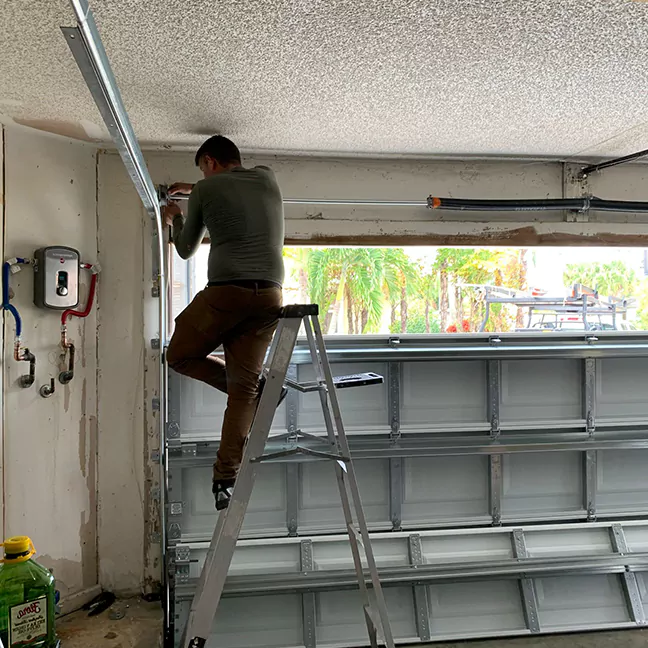 Experienced Garage Door Installation Experts in Wilton Manors, FL